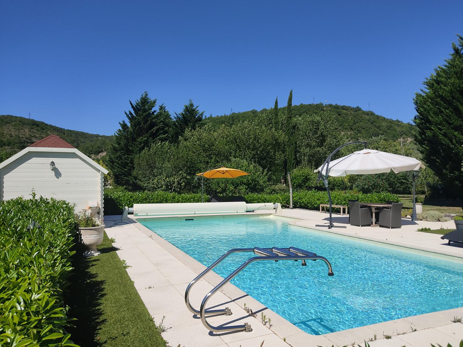 en venta casa independiente Luzech Lot 8