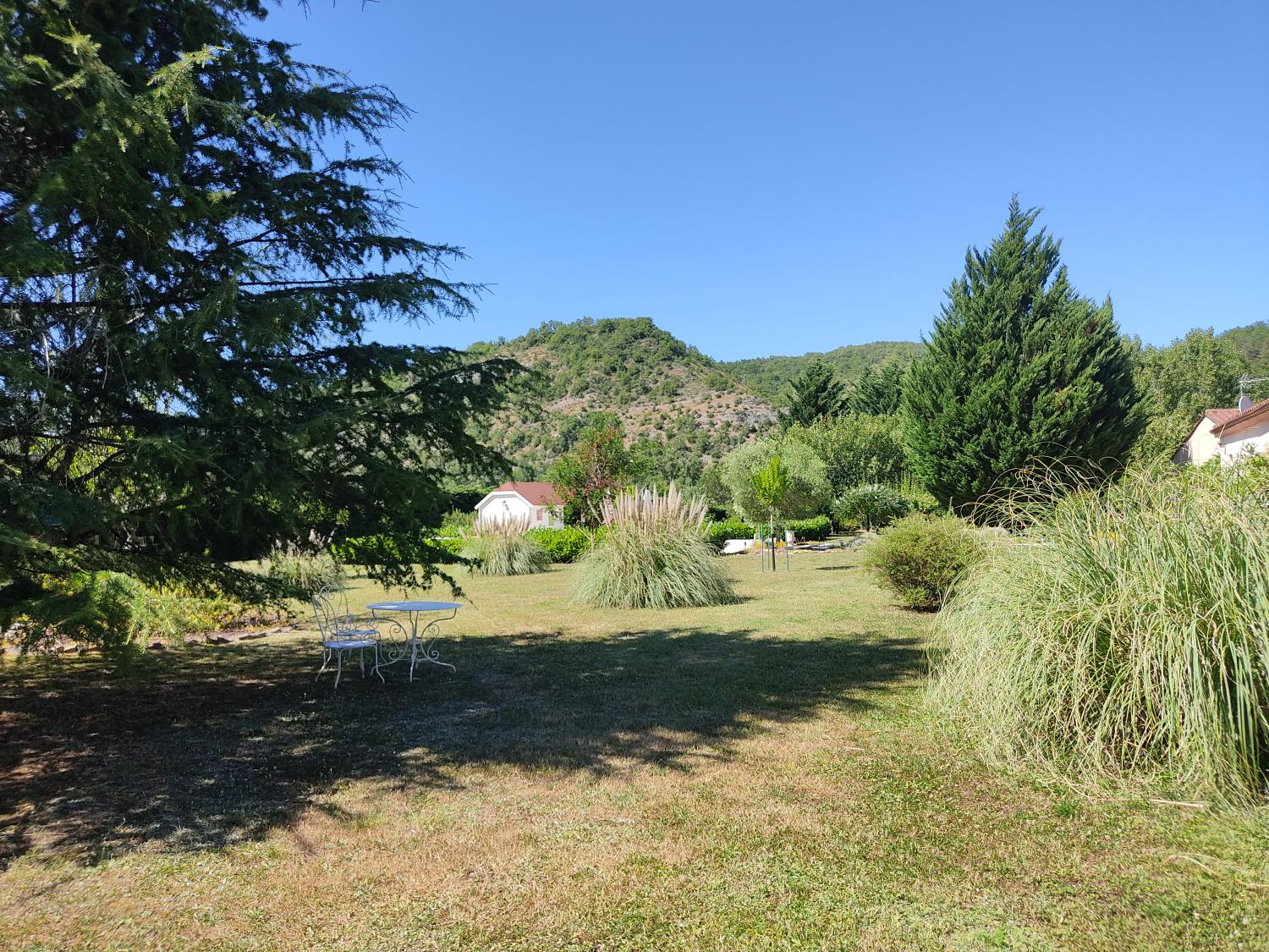 en venta casa independiente Luzech Lot 3