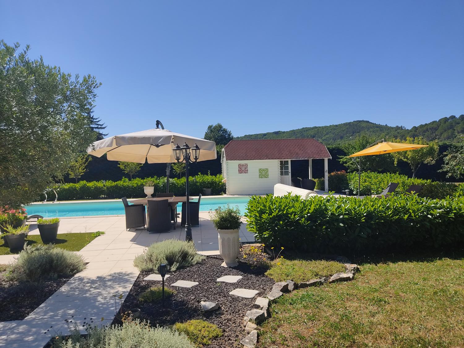en venta casa independiente Luzech Lot 7