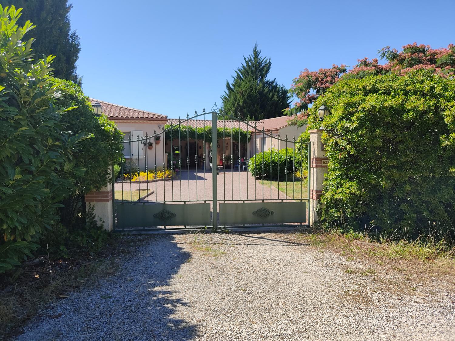 en venta casa independiente Luzech Lot 2