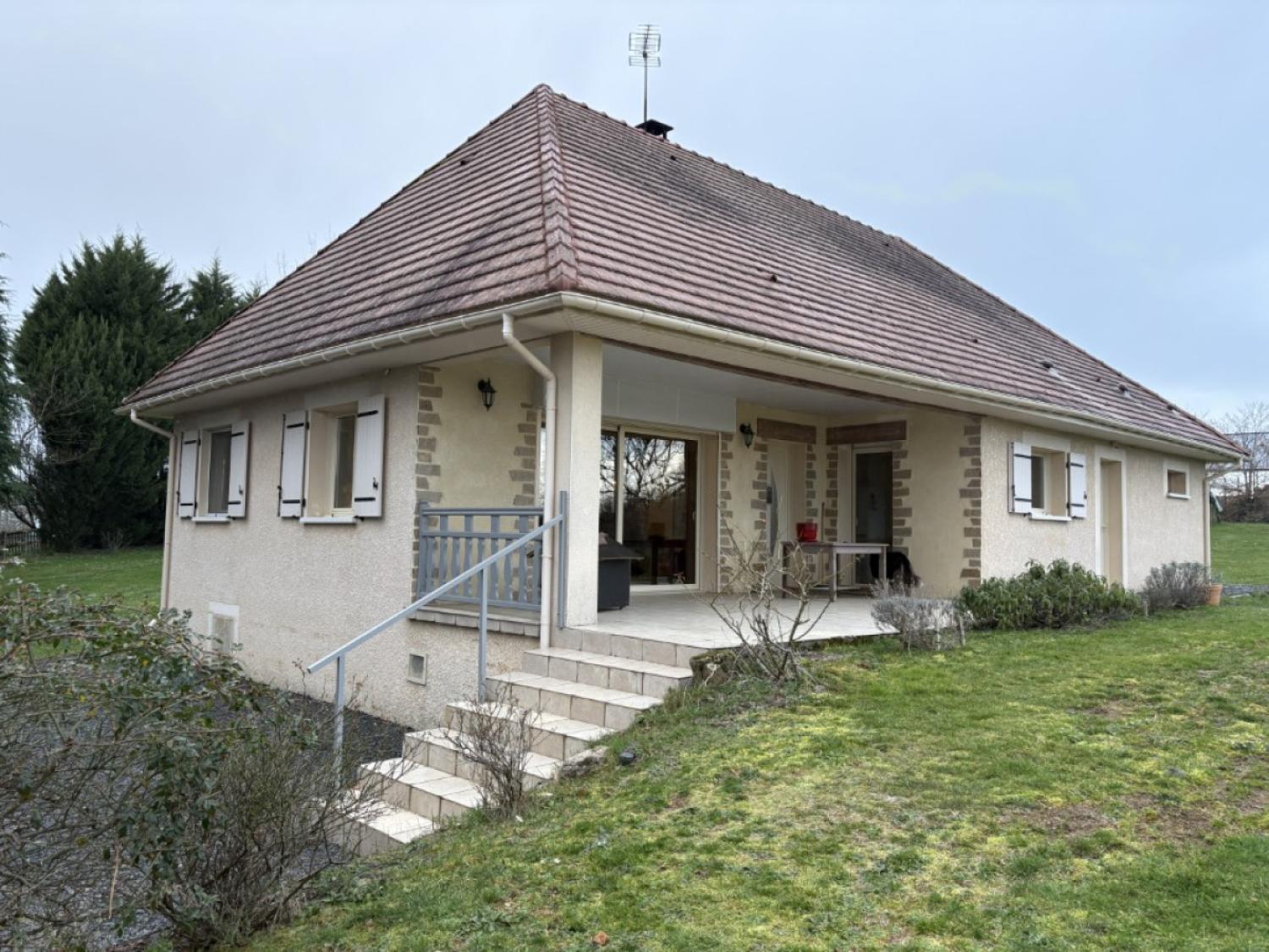  en venta casa independiente Vignols Corrèze 2