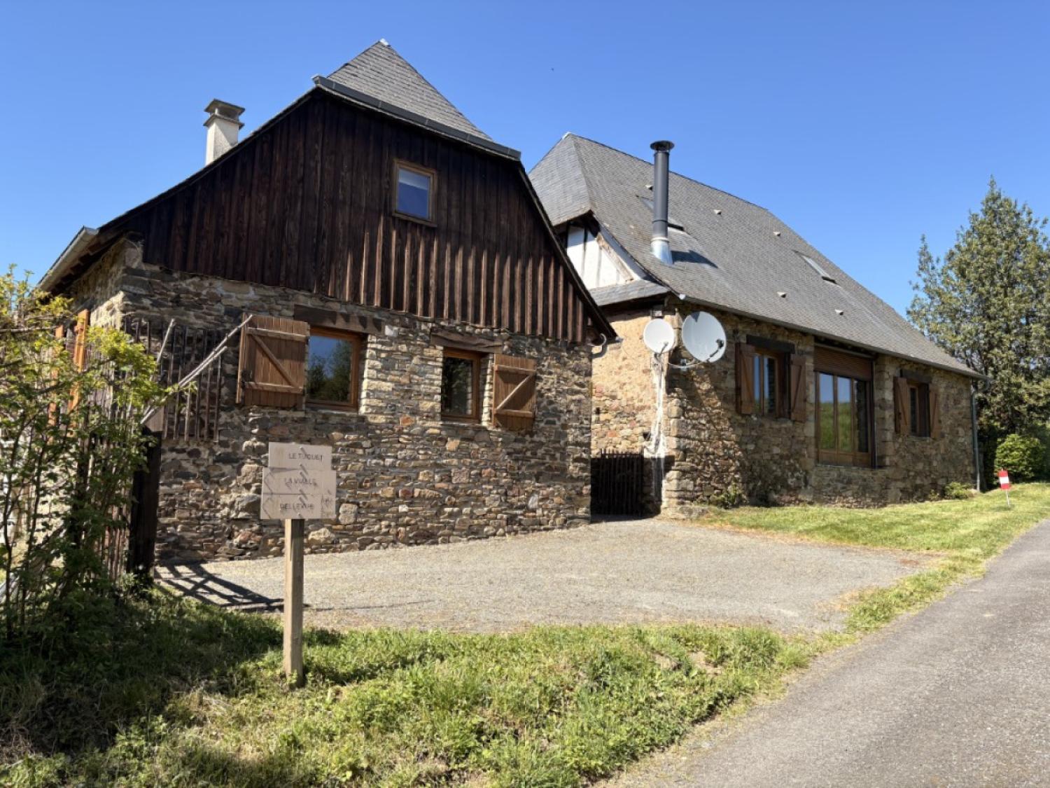 en venta casa con anexo de invitados Lascaux Corrèze 4
