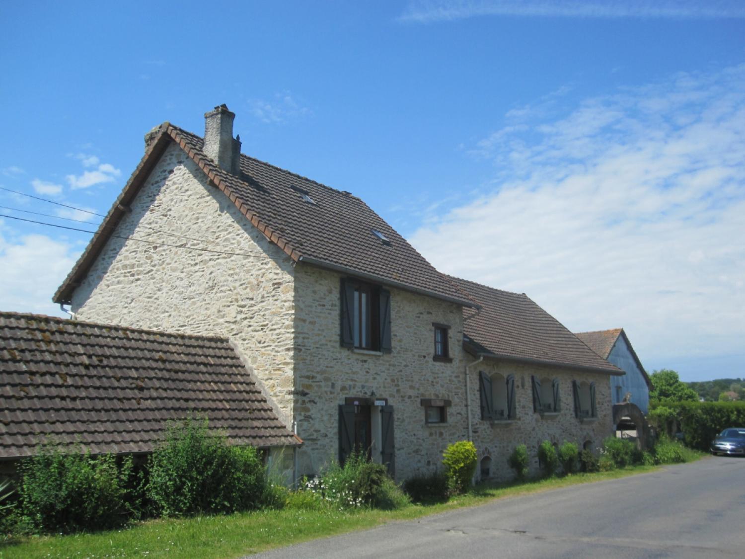  en venta casa independiente Saint-Yrieix-la-Perche Haute-Vienne 2