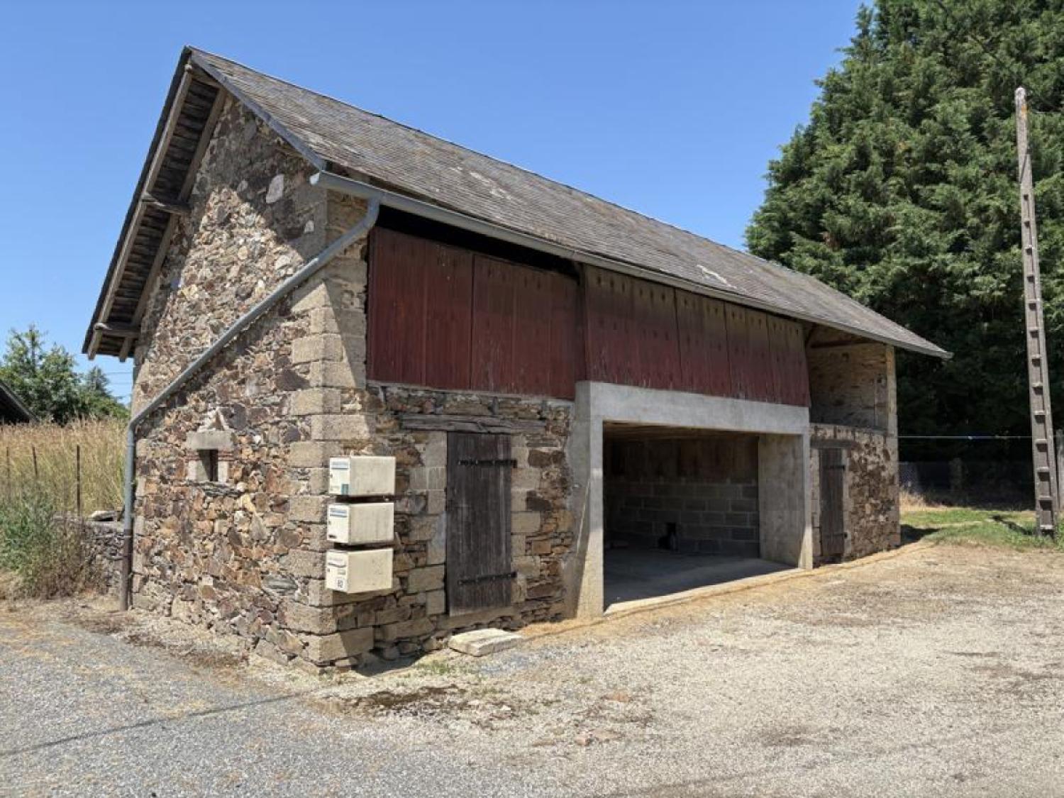  en venta casa con anexo de invitados Beyssenac Corrèze 21