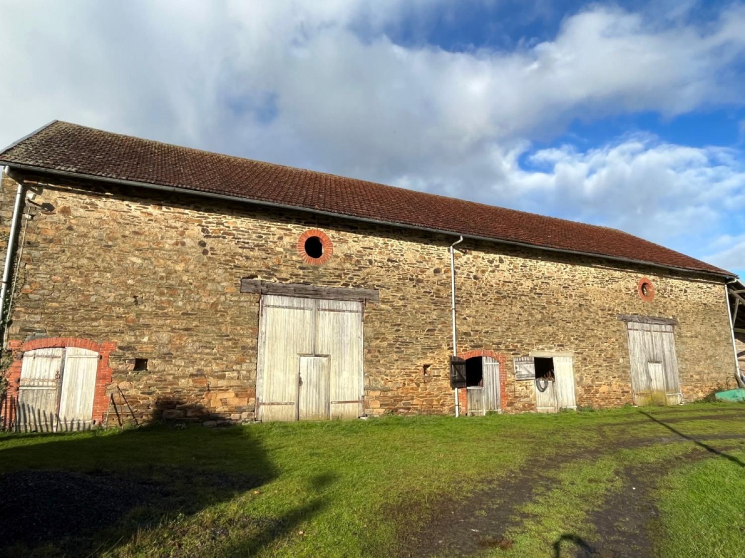 en venta casa rústica Saint-Yrieix-la-Perche Haute-Vienne 2