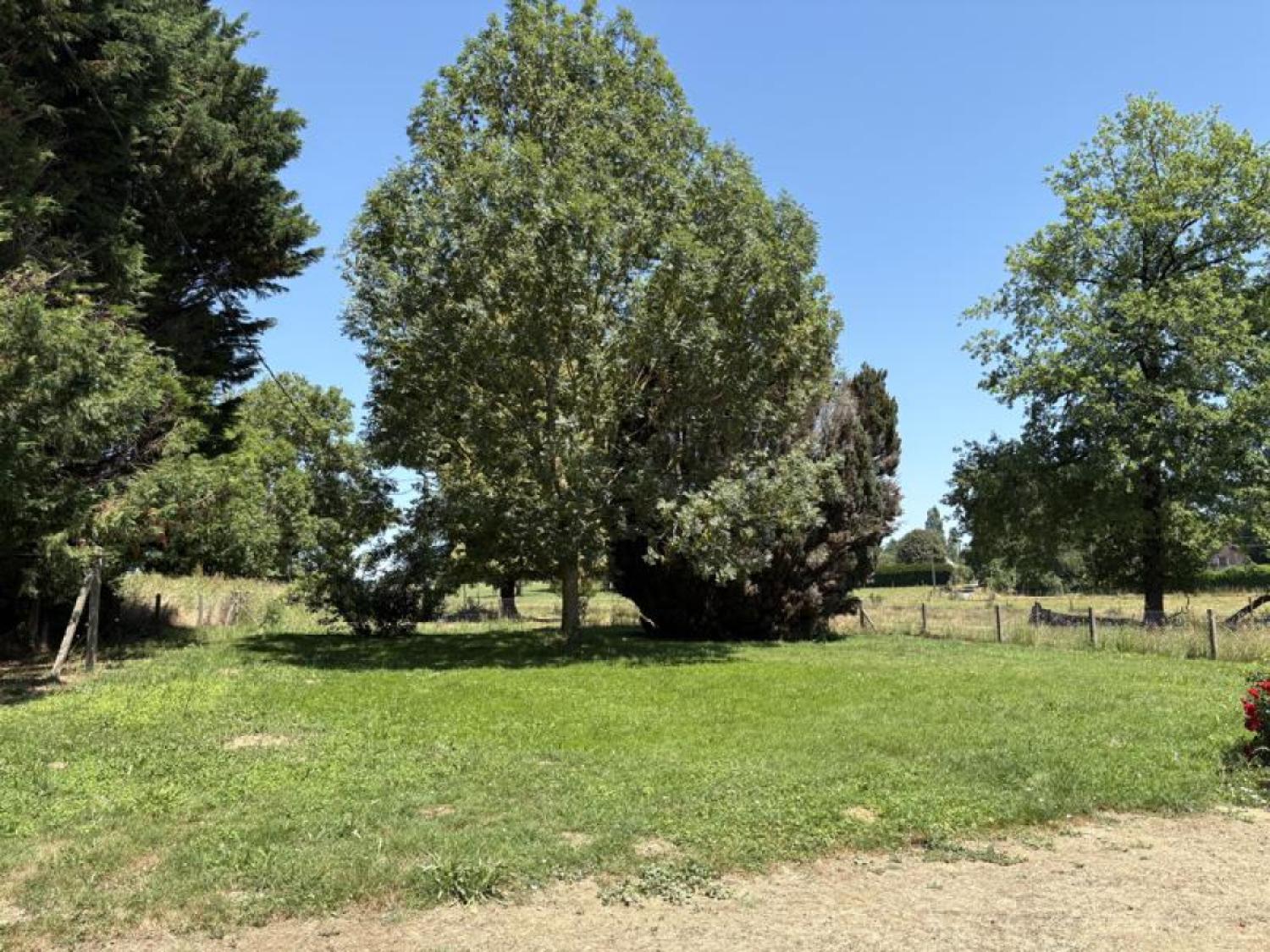  en venta casa con anexo de invitados Beyssenac Corrèze 4