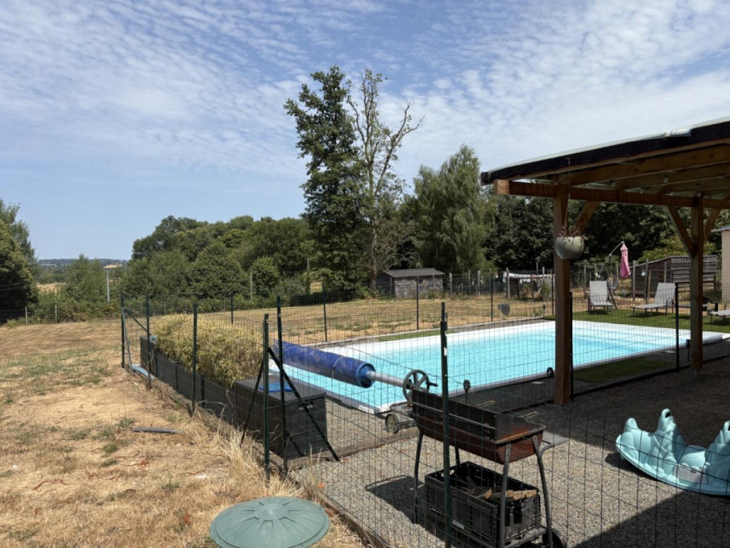 en venta casa de nueva construccion Troche Corrèze 18