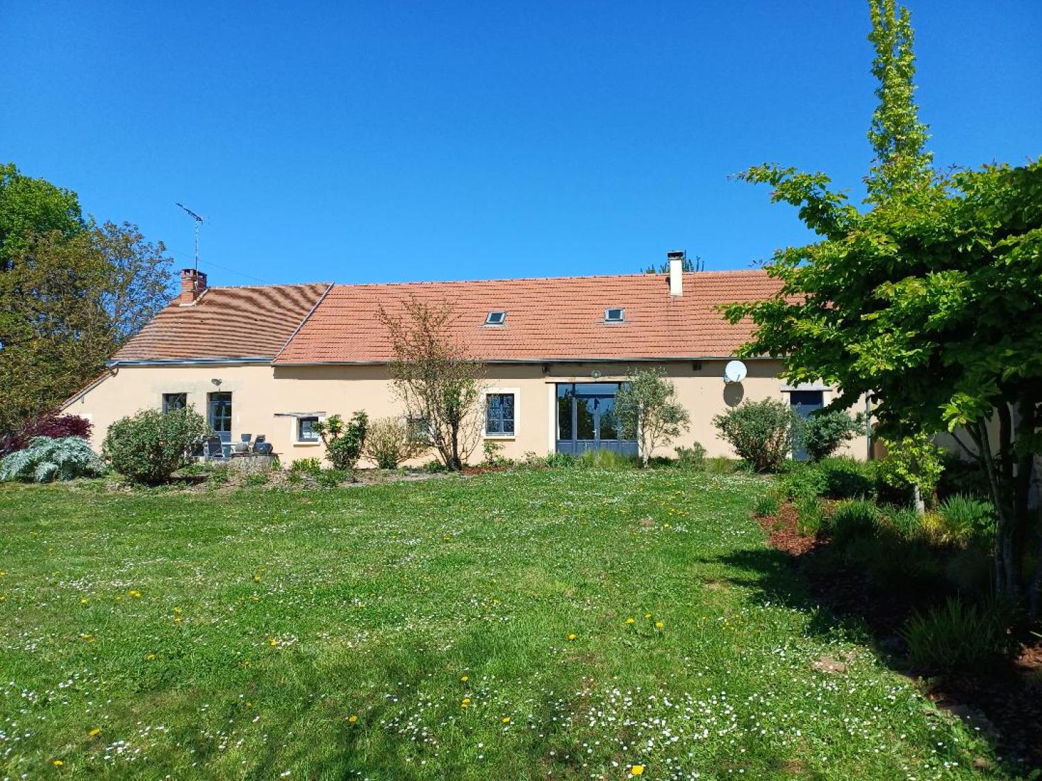 en venta casa Saint-Plantaire Indre 1