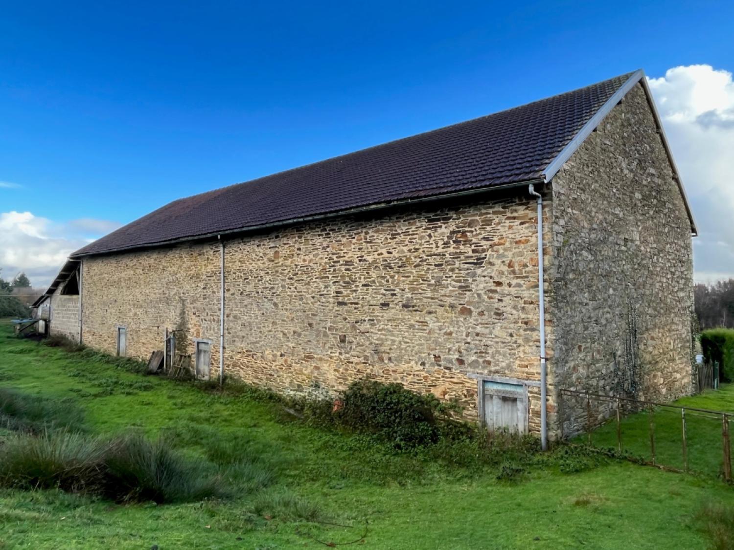 en venta casa rústica Saint-Yrieix-la-Perche Haute-Vienne 17