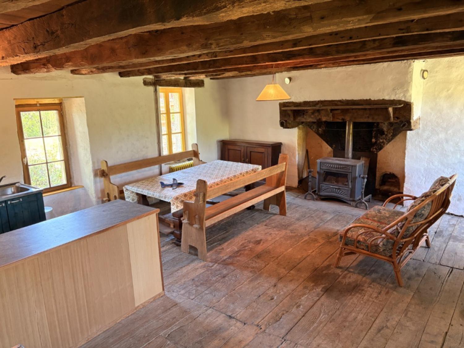en venta casa con anexo de invitados Lascaux Corrèze 22