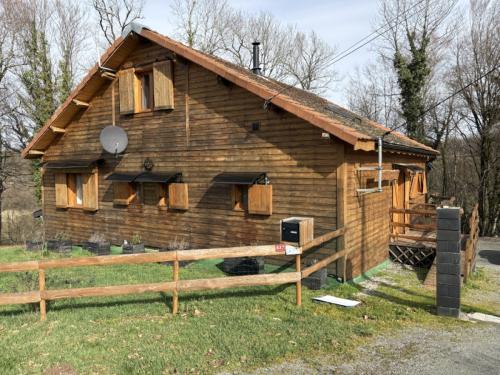 Saint-Cyr-les-Champagnes Dordoña chalet foto 7365103