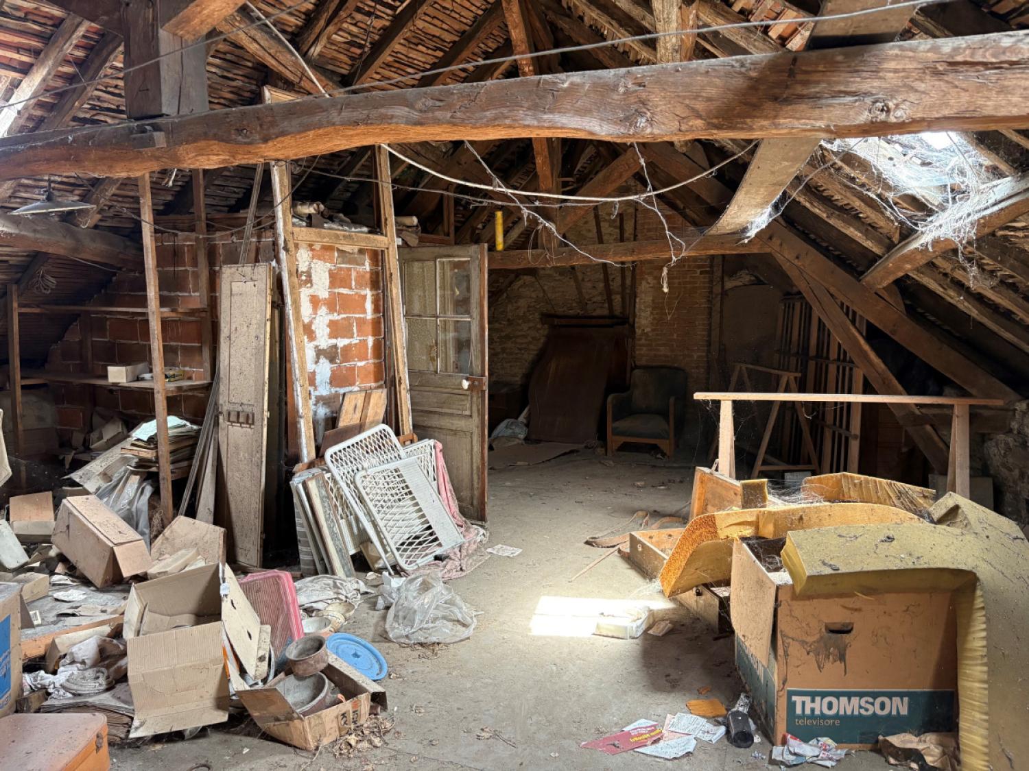 en venta edificio Saint-Yrieix-la-Perche Haute-Vienne 15