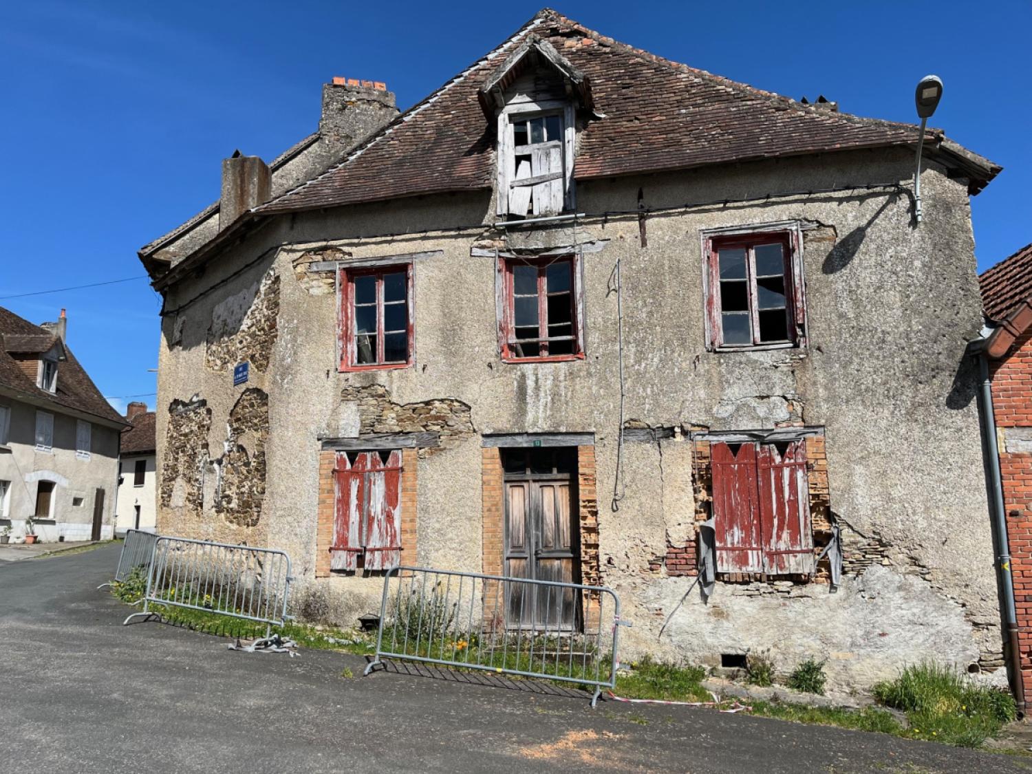 en venta casa de pueblo Coussac-Bonneval Haute-Vienne 1