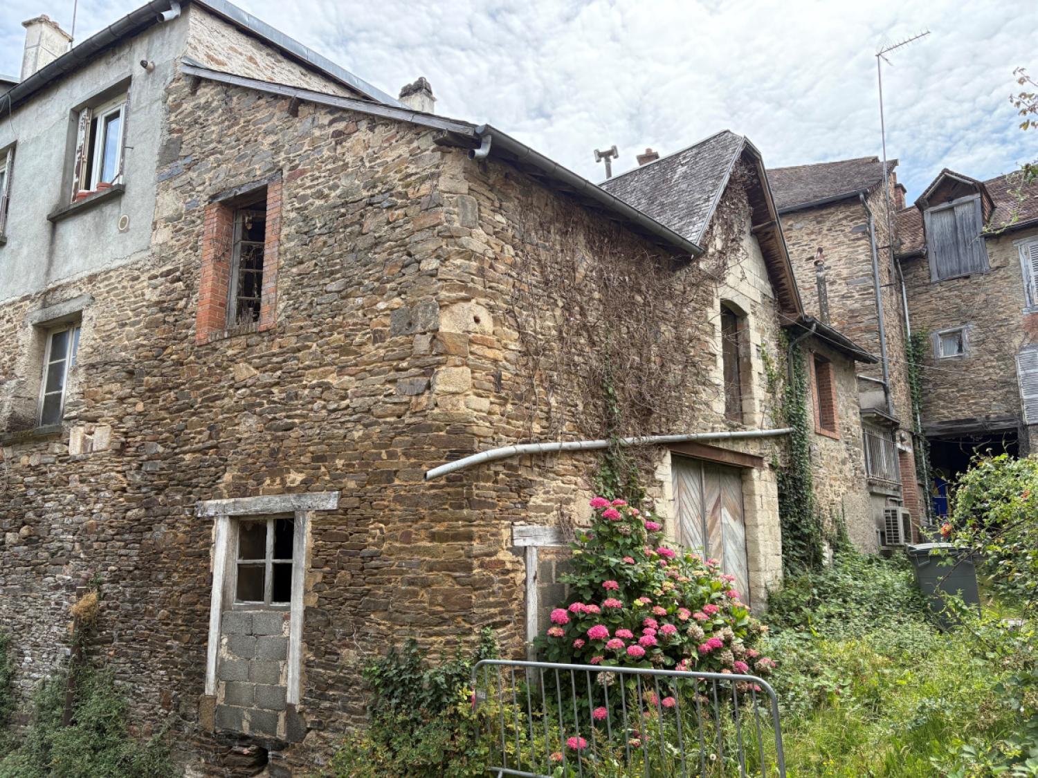 en venta edificio Saint-Yrieix-la-Perche Haute-Vienne 16