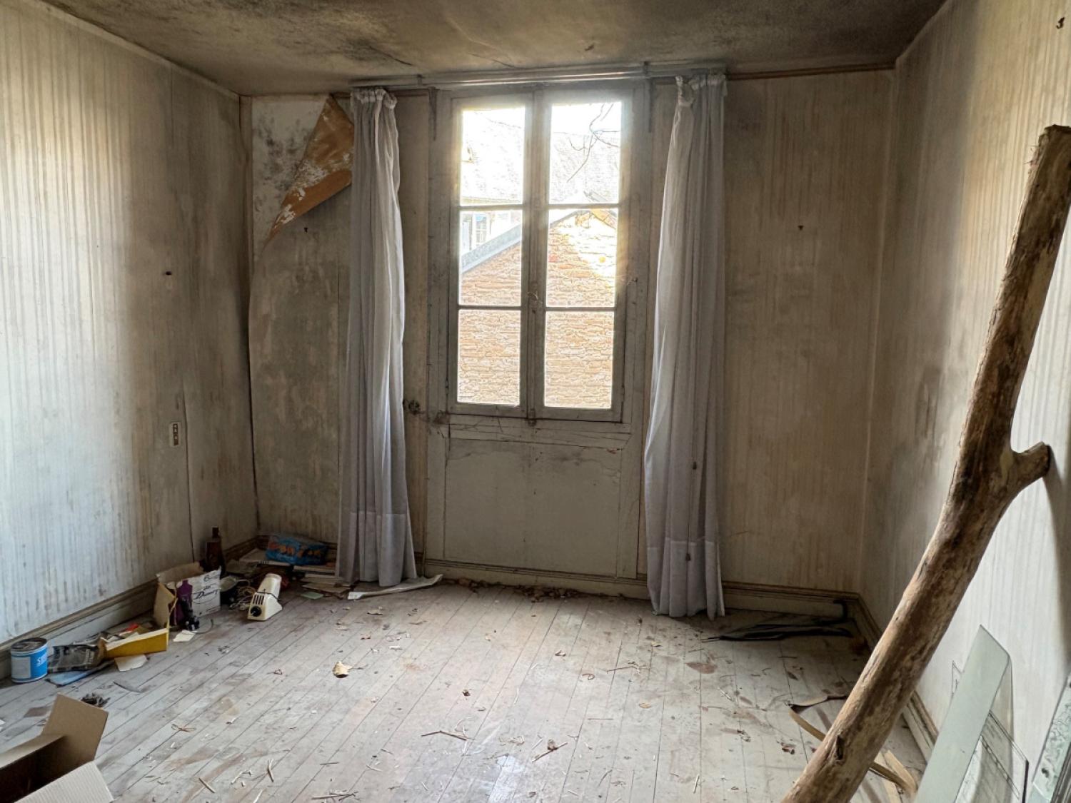 en venta edificio Saint-Yrieix-la-Perche Haute-Vienne 13