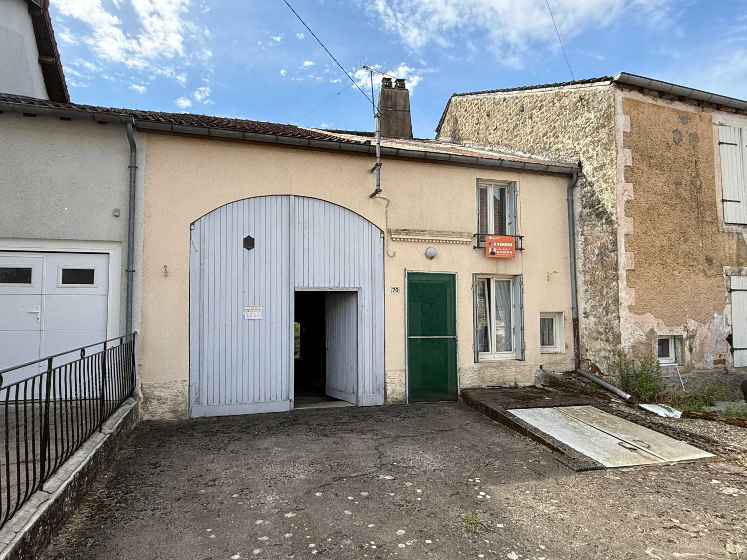 en venta casa de pueblo Bourbonne-les-Bains Haute-Marne 25