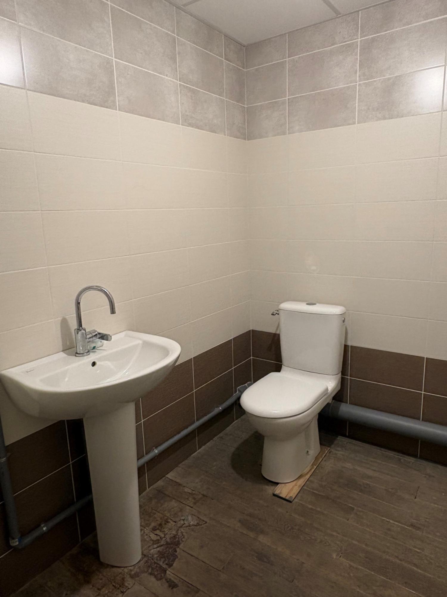 en venta edificio Saint-Yrieix-la-Perche Haute-Vienne 7