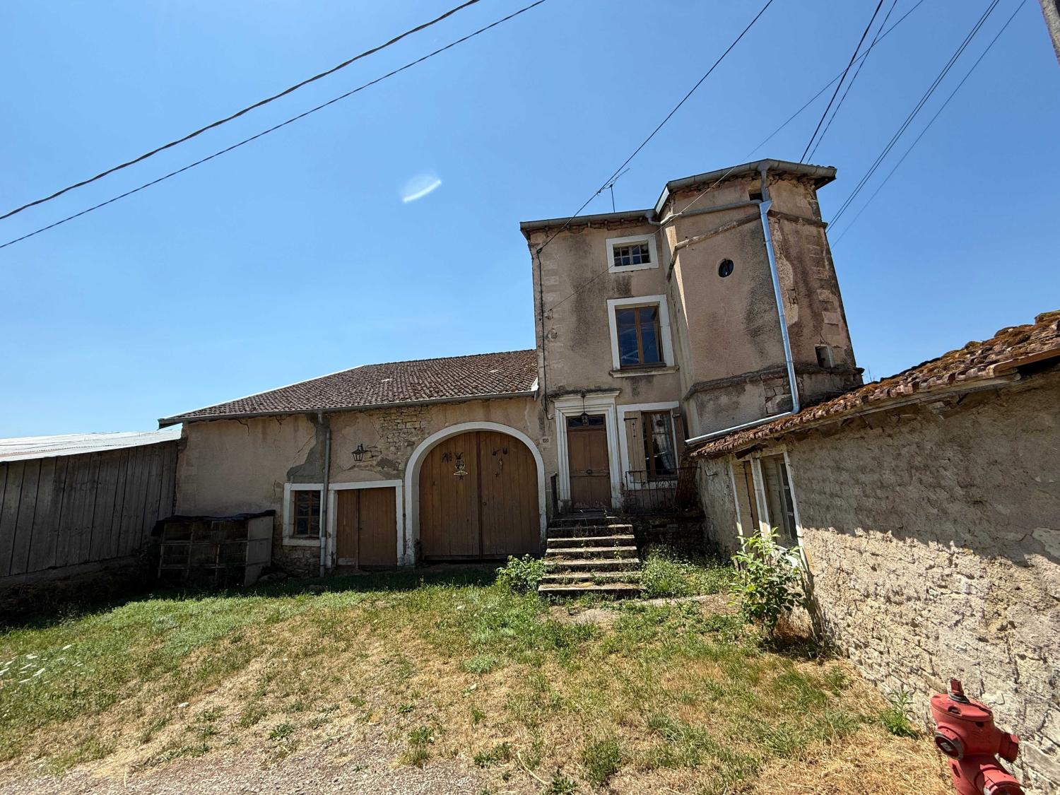 en venta finca de pueblo Monthureux-sur-Saône Vosgos 2