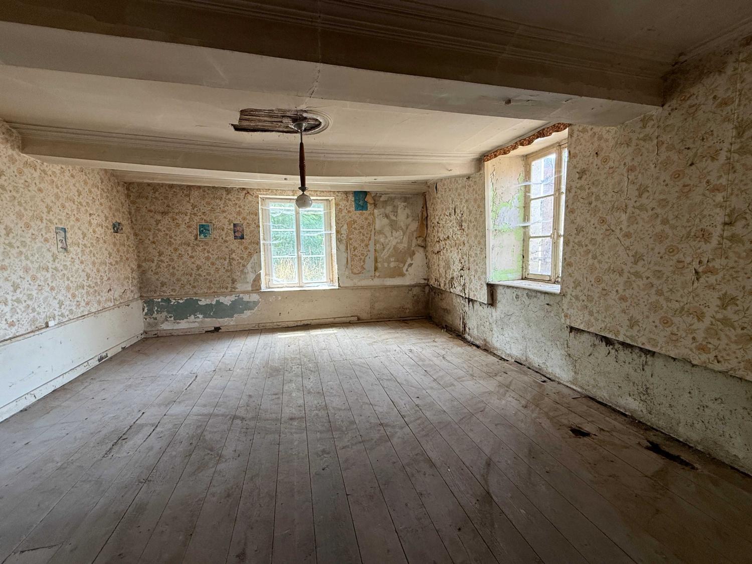 en venta finca de pueblo Monthureux-sur-Saône Vosgos 23