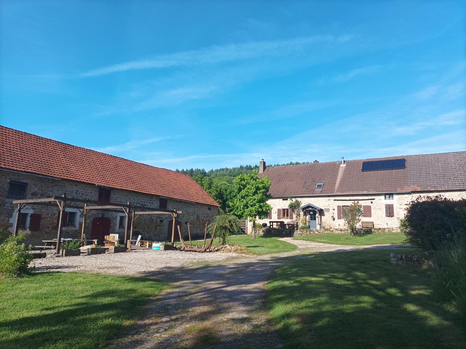 en venta casa con anexo de invitados Thil-sur-Arroux Saône-et-Loire 1