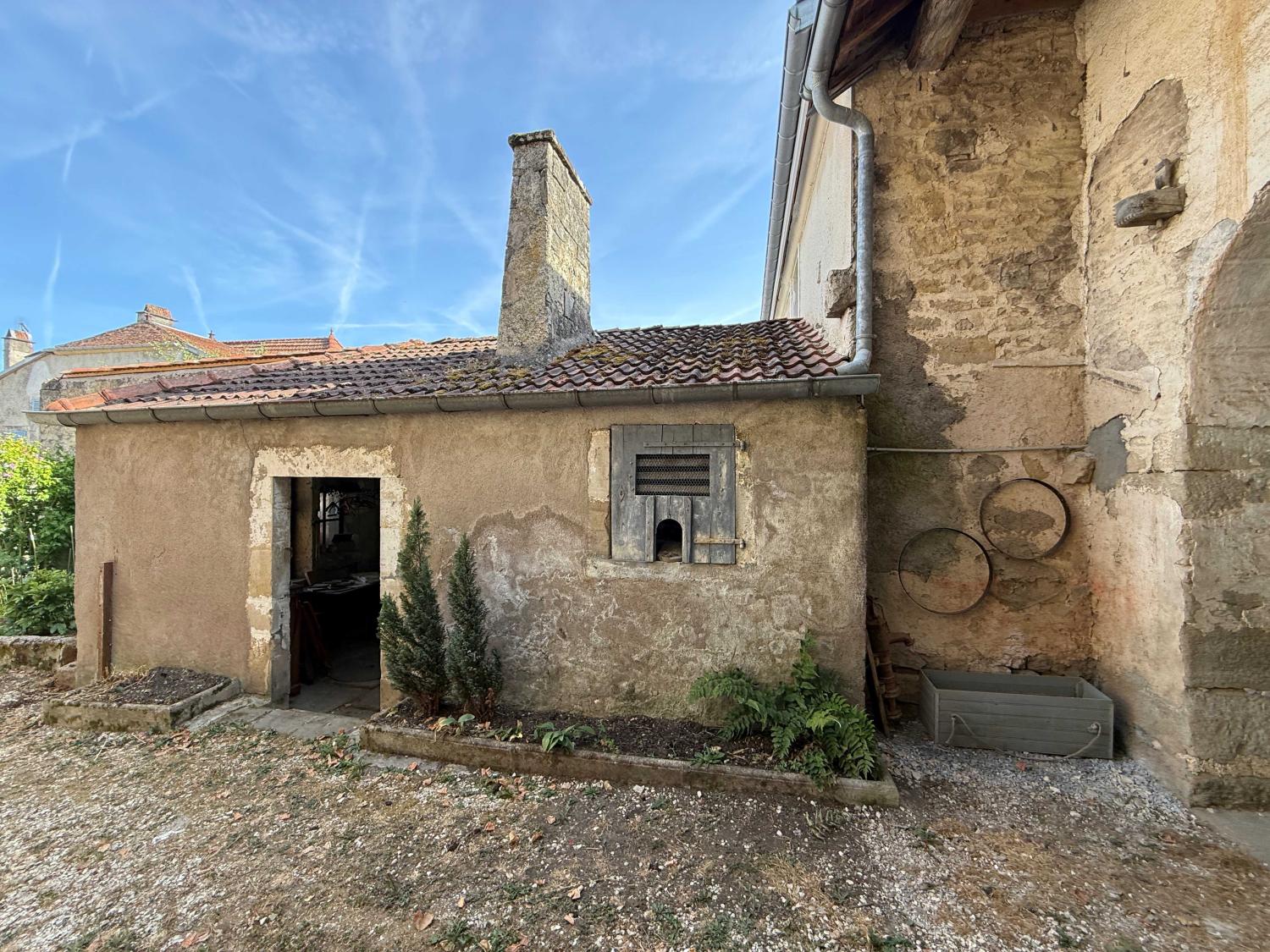 en venta finca de pueblo Melay Haute-Marne 34
