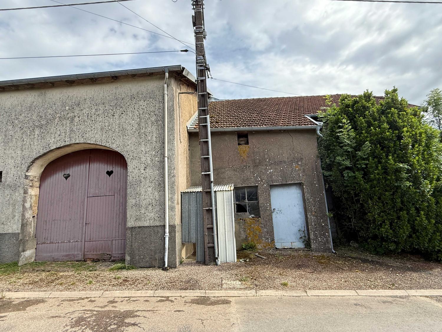 en venta finca de pueblo Augicourt Haute-Saône 42