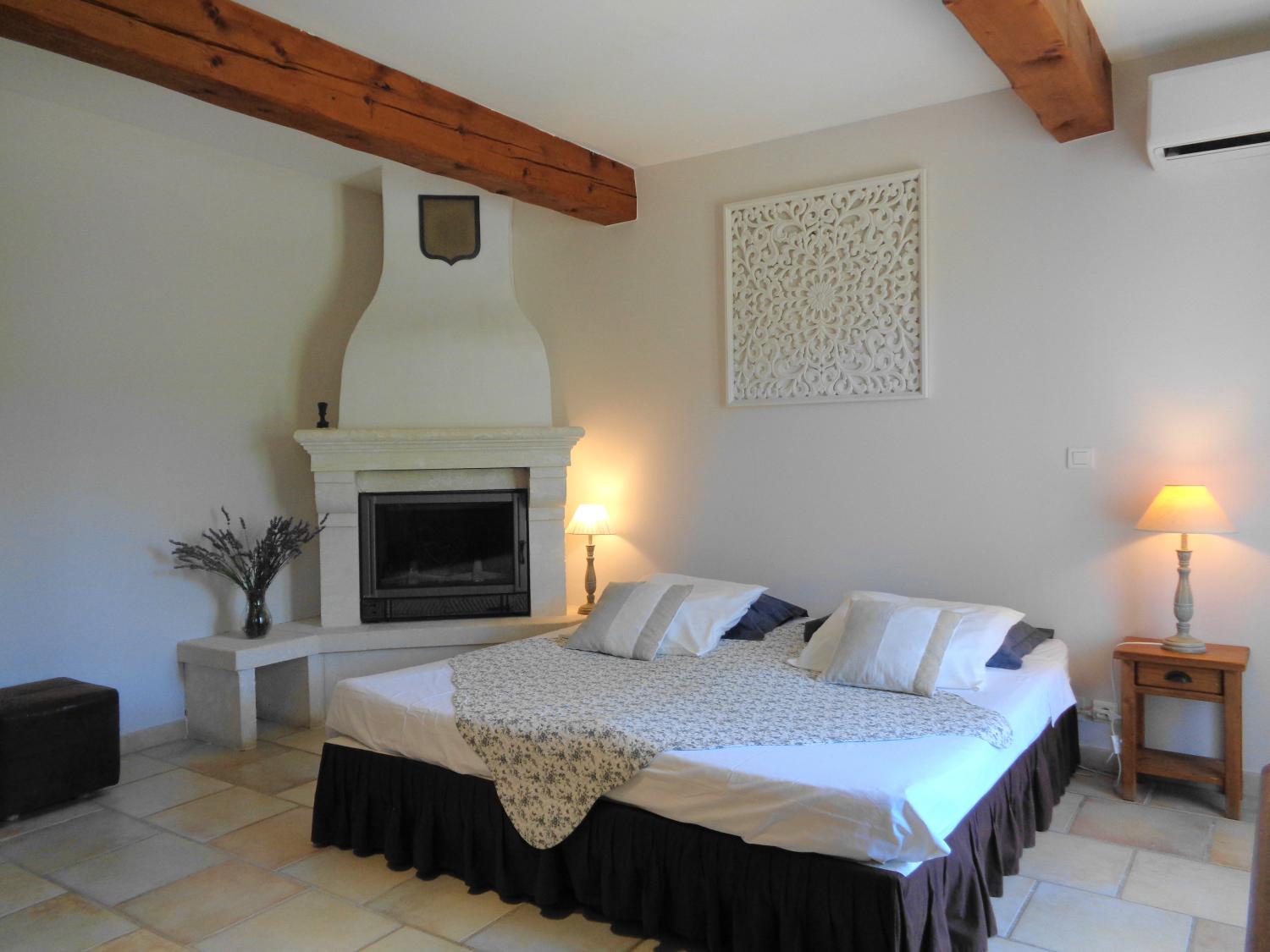  en venta cama y desayuno Lacoste Vaucluse 3