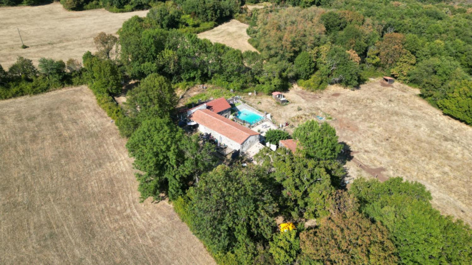  en venta casa con anexo de invitados Saint-Pons Ardèche 8