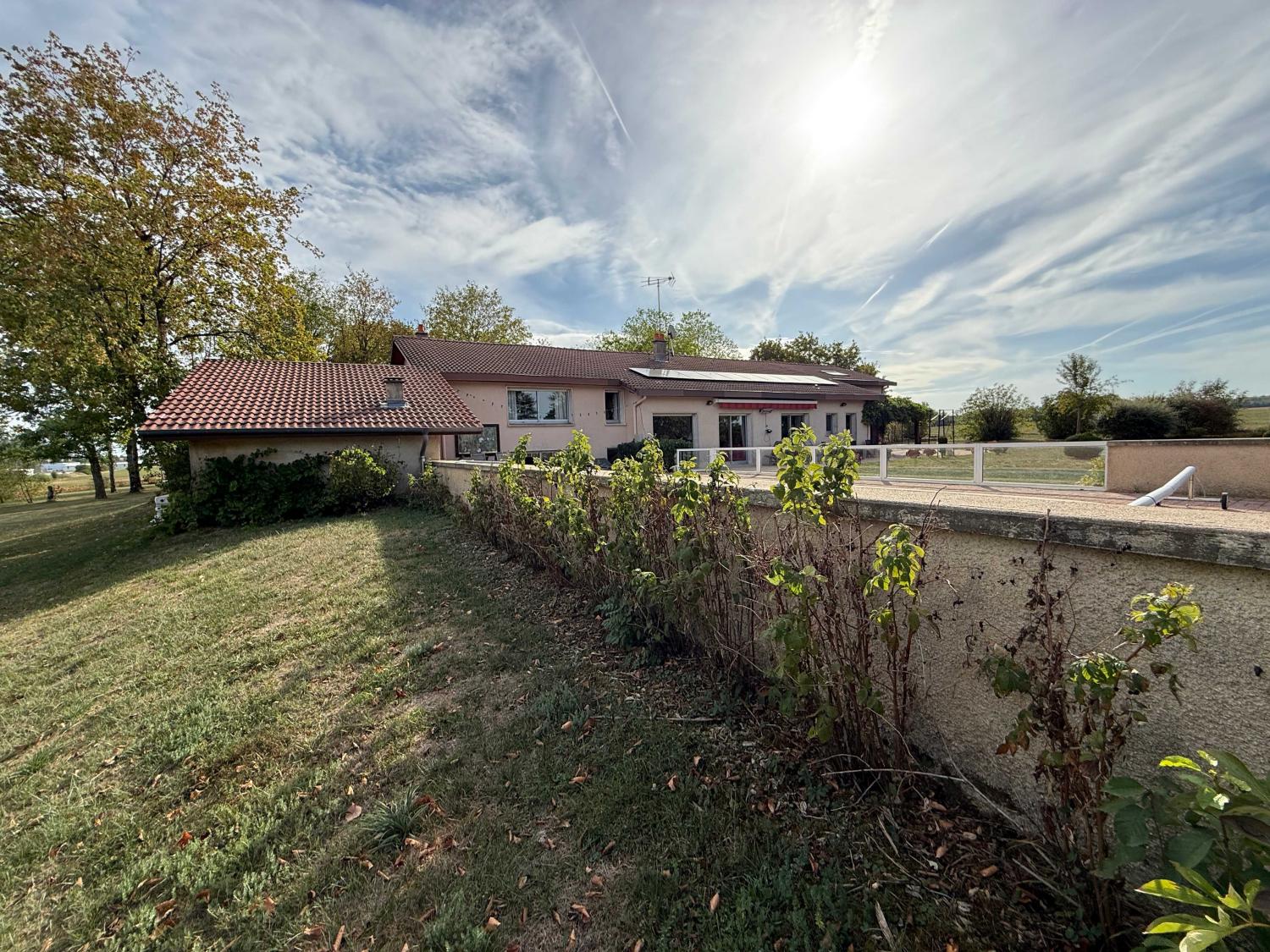en venta casa independiente Liffol-le-Grand Vosgos 27